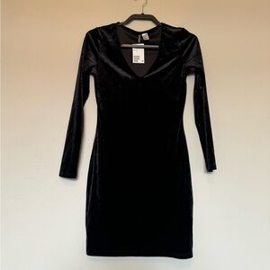 Crushed Velvet black Long-sleeve Dress